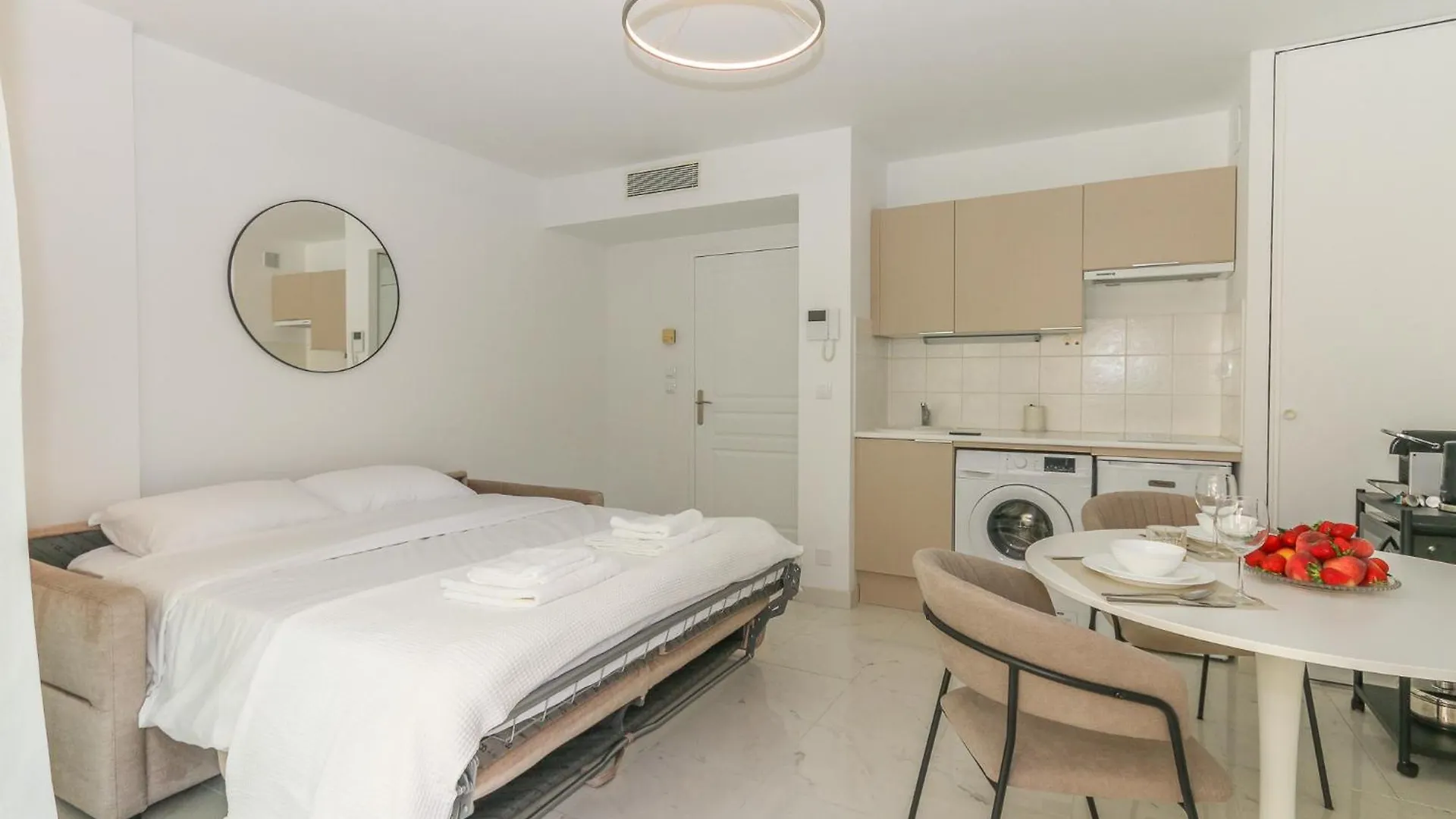 Studio In Les Residences Du Palais Nice 0*,  Frankrike