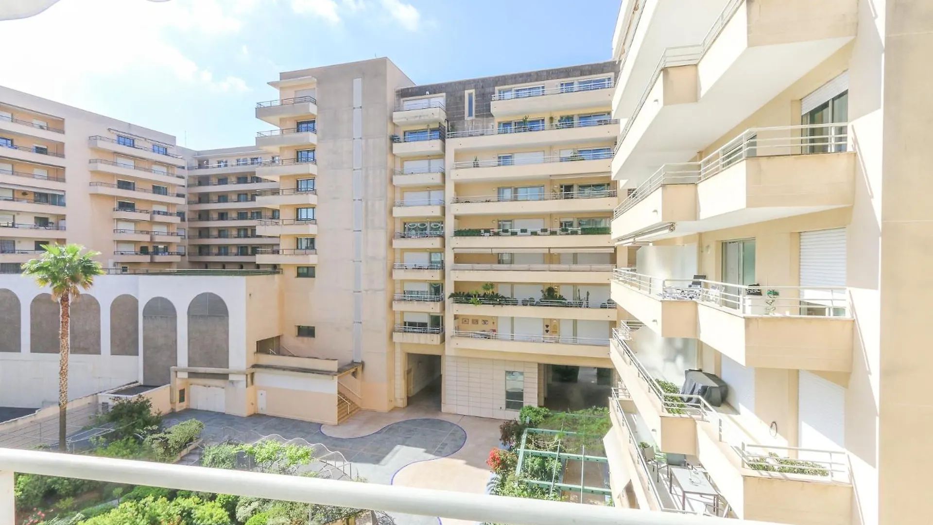 Apartment Studio In Les Residences Du Palais Nice France
